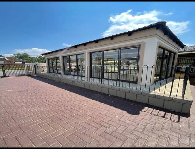 3 BEDROOM HOUSE FOR SALE IN WITPOORTJIE